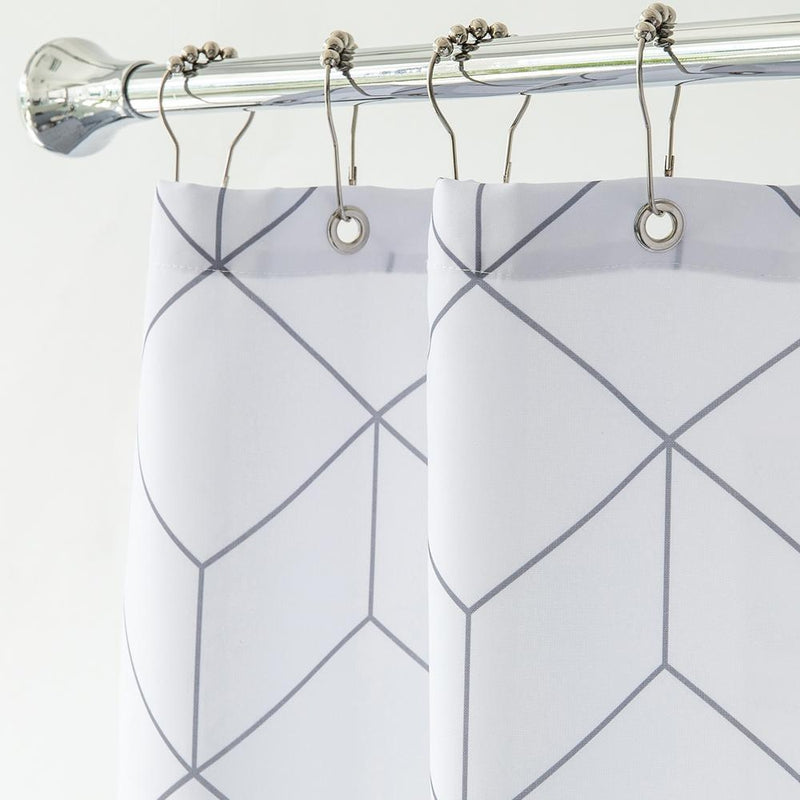 Weighted hem and clean fall of the printed white panel