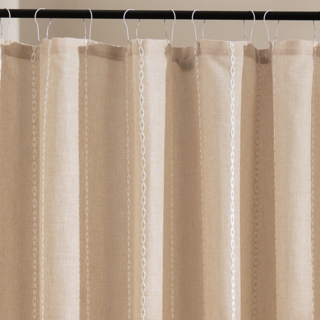 Close detail of the raw beige weave and its ribbed surface